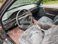 1991 Mercedes Benz E 260
