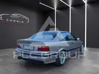 1992 BMW 320