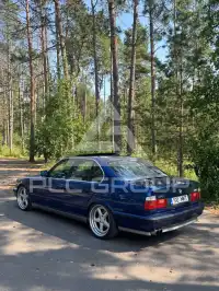 1992 BMW M5