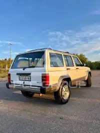 1992 Jeep CHEROKEE