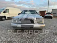1992 Mercedes Benz 220