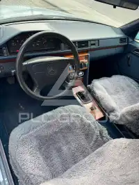 1992 Mercedes Benz E 200