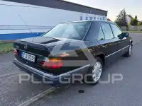 1992 Mercedes Benz E 220