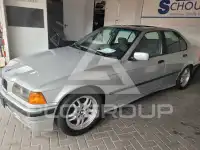1993 BMW 320