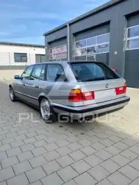 1993 BMW 520