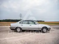 1993 BMW 520