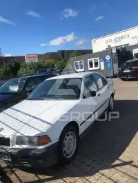 1993 BMW 318
