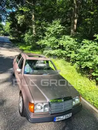 1993 Mercedes Benz 200
