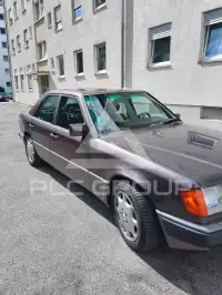 1993 Mercedes Benz E 400