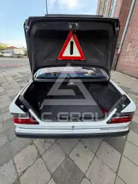 1993 Mercedes Benz E 200