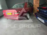 1993 Mercedes Benz E 200