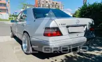 1993 Mercedes Benz E 200