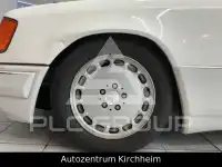 1993 Mercedes Benz E 220