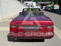 1993 Mercedes Benz E 220