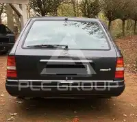1993 Mercedes Benz E 220