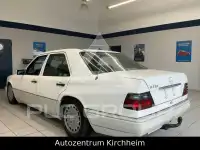 1993 Mercedes Benz E 220