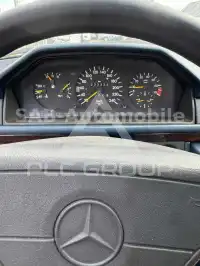 1993 Mercedes Benz E 220