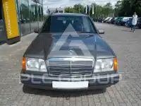 1994 Mercedes Benz E 220