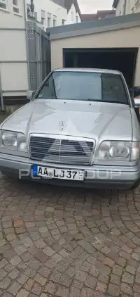 1994 Mercedes Benz E 220