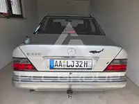 1994 Mercedes Benz E 220