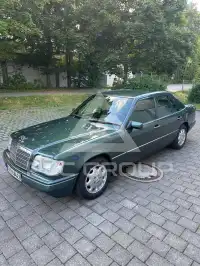 1994 Mercedes Benz E 220