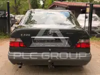 1994 Mercedes Benz E 220