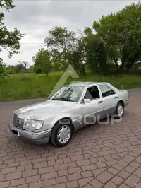 1994 Mercedes Benz E 220
