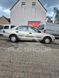 1995 Mazda 323