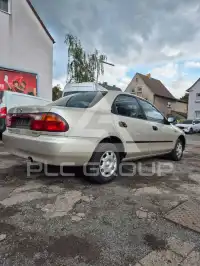 1995 Mazda 323