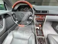 1995 Mercedes Benz E 320