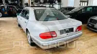 1995 Mercedes Benz E 220