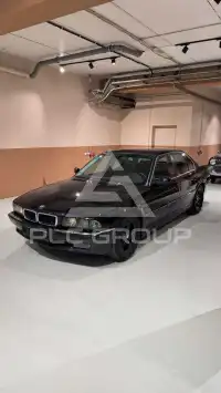 1996 BMW 728