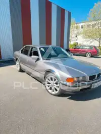 1996 BMW 728