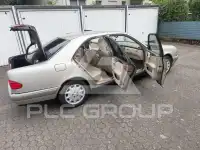 1996 Mercedes Benz E 320