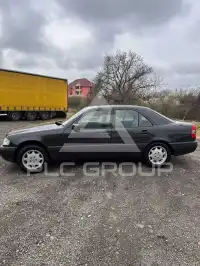 1996 Mercedes Benz C 180