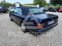1996 Mercedes Benz E 220