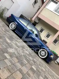 1997 BMW 318