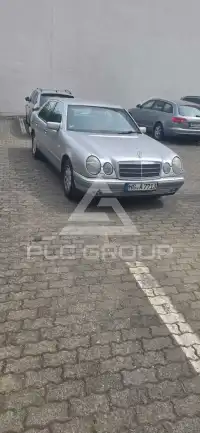 1997 Mercedes Benz E 200