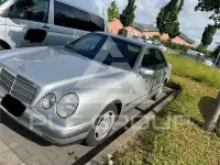 1997 Mercedes Benz E 200