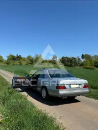 1997 Mercedes Benz E 220
