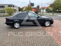 1998 BMW 523