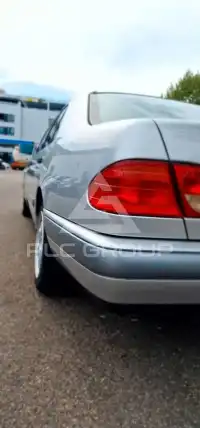1998 Mercedes Benz E 240
