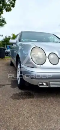 1998 Mercedes Benz E 240