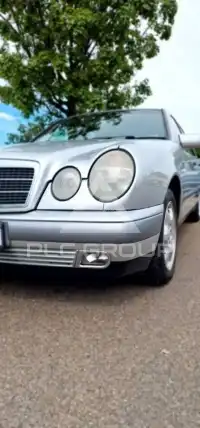 1998 Mercedes Benz E 240