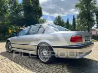 1999 BMW 740