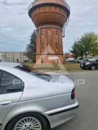 1999 BMW 523
