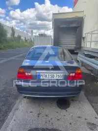 1999 BMW 320