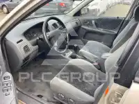 1999 Mazda 323