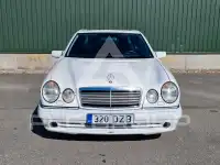 1999 Mercedes Benz E 550