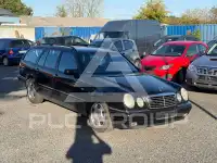 1999 Mercedes Benz E 320